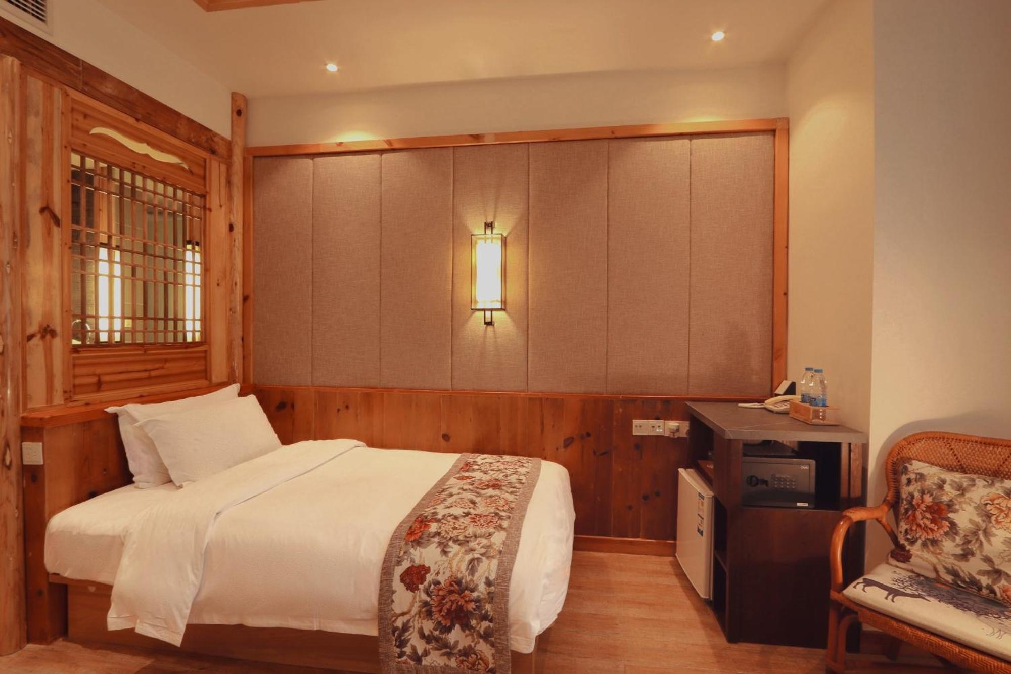 Mild Spring Boutique Hotel Huangshan Esterno foto
